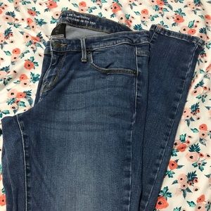 Size 12 Mossimo low rise skinny jeans